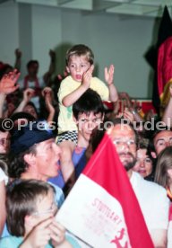 16.05.1992 VfB Stuttgart Meisterschaft Empfang Flughafen