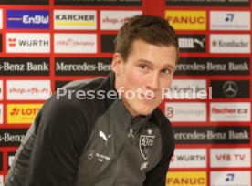 VfB Stuttgart PK Trainer Hannes Wolf