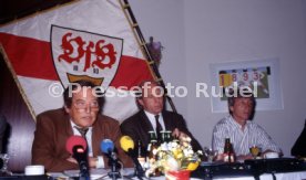 16.01.90 VfB Stuttgart PK Vorstellung Manager Hoene&szlig;