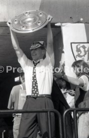 17.05.1992 VfB Stuttgart Meisterschaft Empfang im Stadion