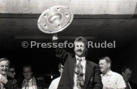 17.05.1992 VfB Stuttgart Meisterschaft Empfang im Stadion