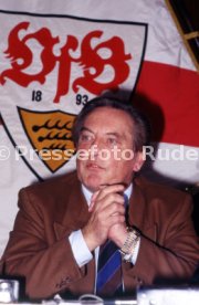 16.01.90 VfB Stuttgart PK Vorstellung Manager Hoene&szlig;