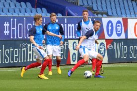 Fu&szlig;ball  2.Bundesliga Holstein Kiel vs. VfB Stuttgart