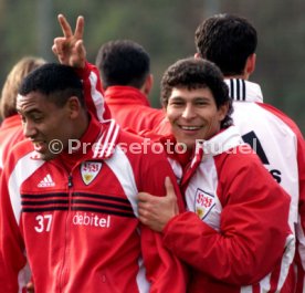VfB Stuttgart Training li. Didi re. Krassimir Balakov Foto Rudel