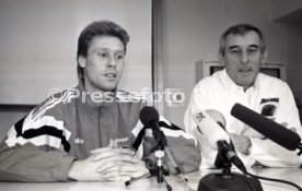 22.01.94 Pressekonferenz Oliver M&ouml;ller Hamburger SV nach Attenat in Stuttgart