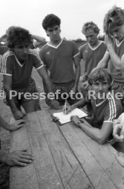 04.07.85 VfB Stuttgart Amateure Training