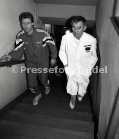22.01.94 Pressekonferenz Oliver M&ouml;ller Hamburger SV nach Attenat in Stuttgart