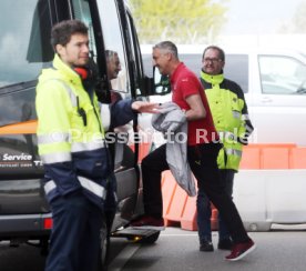VfB Stuttgart Abflug Kurztrainingslager Mallorca am Flughafen Stuttgart