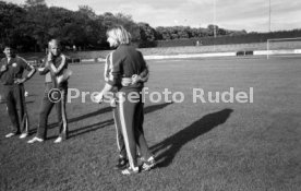 17.05.81 Ankunft DFB Nationalspieler Schlosshotel Monrepos Ludwigsburg