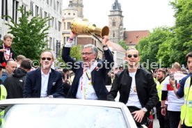 25.05.25 VfB Stuttgart Feier und Autokorso DFB-Pokal Sieg Stuttgart Schlossplatz