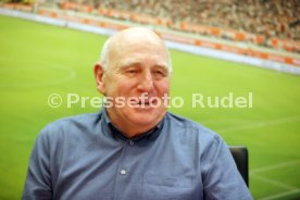 14.12.23 VfB Stuttgart Sebastian und Dieter Hoene&szlig;