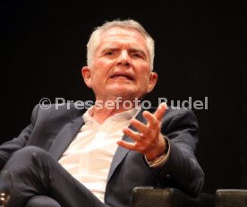 Podiumsdiskussion Stuttgart Liederhalle Wolfgang Dietrich, Mario Gomez, Uli Hoene&szlig;