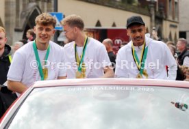25.05.25 VfB Stuttgart Feier und Autokorso DFB-Pokal Sieg Stuttgart Schlossplatz
