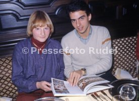01.12.79 VfB Stuttgart Hansi M&uuml;ller Bravo Gold Otto