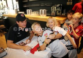 VfB Stuttgart Fritzle Club Autogrammstunde