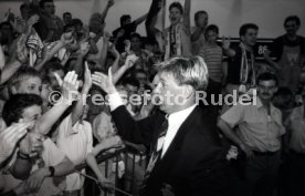 16.05.1992 VfB Stuttgart Meisterschaft Empfang Flughafen