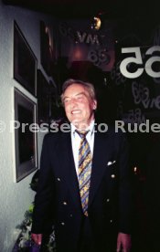 03.03.98 VfB Stuttgart 65. Geburtstag Mayer-Vorfelder