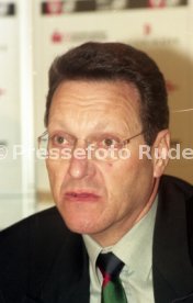 21.04.97 VfB Stuttgart PK L&ouml;w