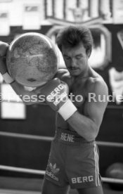 20.10.83 Boxen Rene Weller