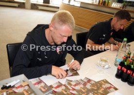 VfB Stuttgart Fritzle Club Autogrammstunde