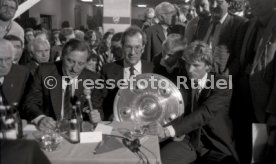 26.05.1984 VfB Stuttgart Meisterschaft 1984 Empfang Rathaus