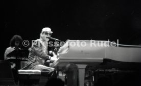 15.05.84 Elton John
