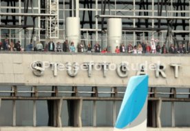 25.05.25 VfB Stuttgart Ankunft Flughafen Stuttgart aus Berlin DFB-Pokal Sieg