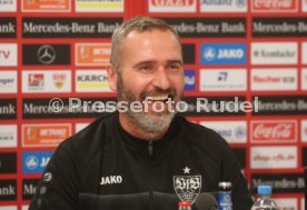 VFB Stuttgart PK Trainer Tim Walter