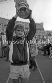 03.05.86 DFB-Pokal Finale FC Bayern M&uuml;nchen - VfB Stuttgart
