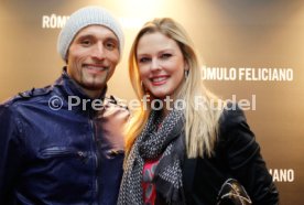 09.03.10 Romulo Feliciano Fashion