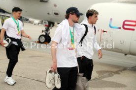 25.05.25 VfB Stuttgart Ankunft Flughafen Stuttgart aus Berlin DFB-Pokal Sieg