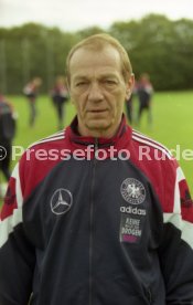 04.10.99 U17 DFB Fototermin