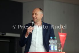 24.06.21 VfB Stuttgart Roter Tisch