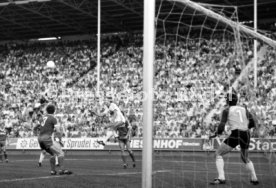 18.08.83 1. FC Kaiserslautern - VfB Stuttgart