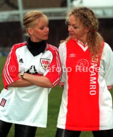 VfB Stuttgart li. Sylvia Wohlfahrt re. Cassandra Verlaat Foto Rudel