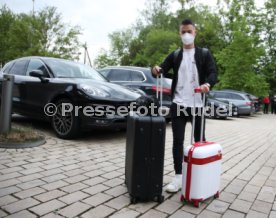12.05.21 VfB Stuttgart Ankunft Spieler Quarant&auml;ne Trainingslager Wald-Hotel Stuttgart
