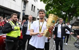 25.05.25 VfB Stuttgart Feier und Autokorso DFB-Pokal Sieg Stuttgart Schlossplatz