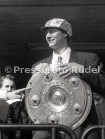 17.05.1992 VfB Stuttgart Meisterschaft Empfang im Stadion