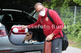 12.05.21 VfB Stuttgart Ankunft Spieler Quarant&auml;ne Trainingslager Wald-Hotel Stuttgart