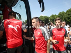 VfB Stuttgart Vorstellung Neuer Mannschaftsbus