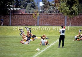05.06.86 DFB Training Galindo