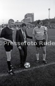 16.10.85 Vorstellung WM M&uuml;nzen 1986 und Prominentenspiel