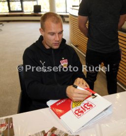 VfB Stuttgart Fritzle Club Autogrammstunde