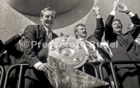 17.05.1992 VfB Stuttgart Meisterschaft Empfang im Stadion
