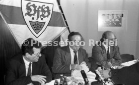 16.01.90 VfB Stuttgart PK Vorstellung Manager Hoene&szlig;
