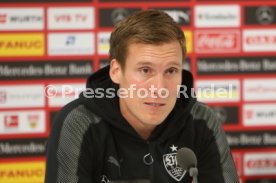 VFB Stuttgart Trainer Hannes Wolf