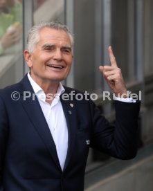 VfB Stuttgart - SG Dynamo Dresden
